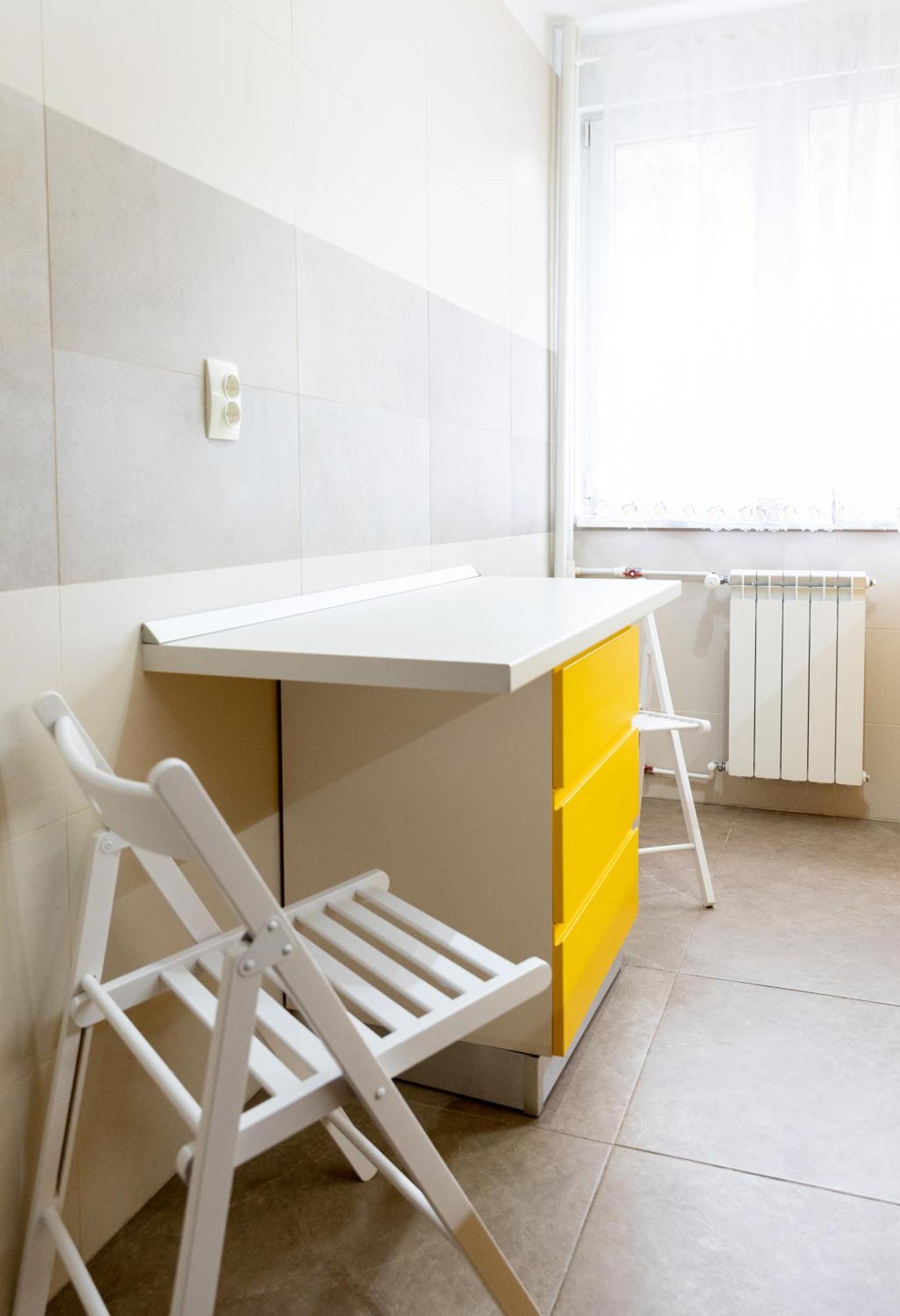 Old Town Central Oasis - Secured Parking Nearby - Self Check In - Metro Station At 1Min Bukarest Kültér fotó